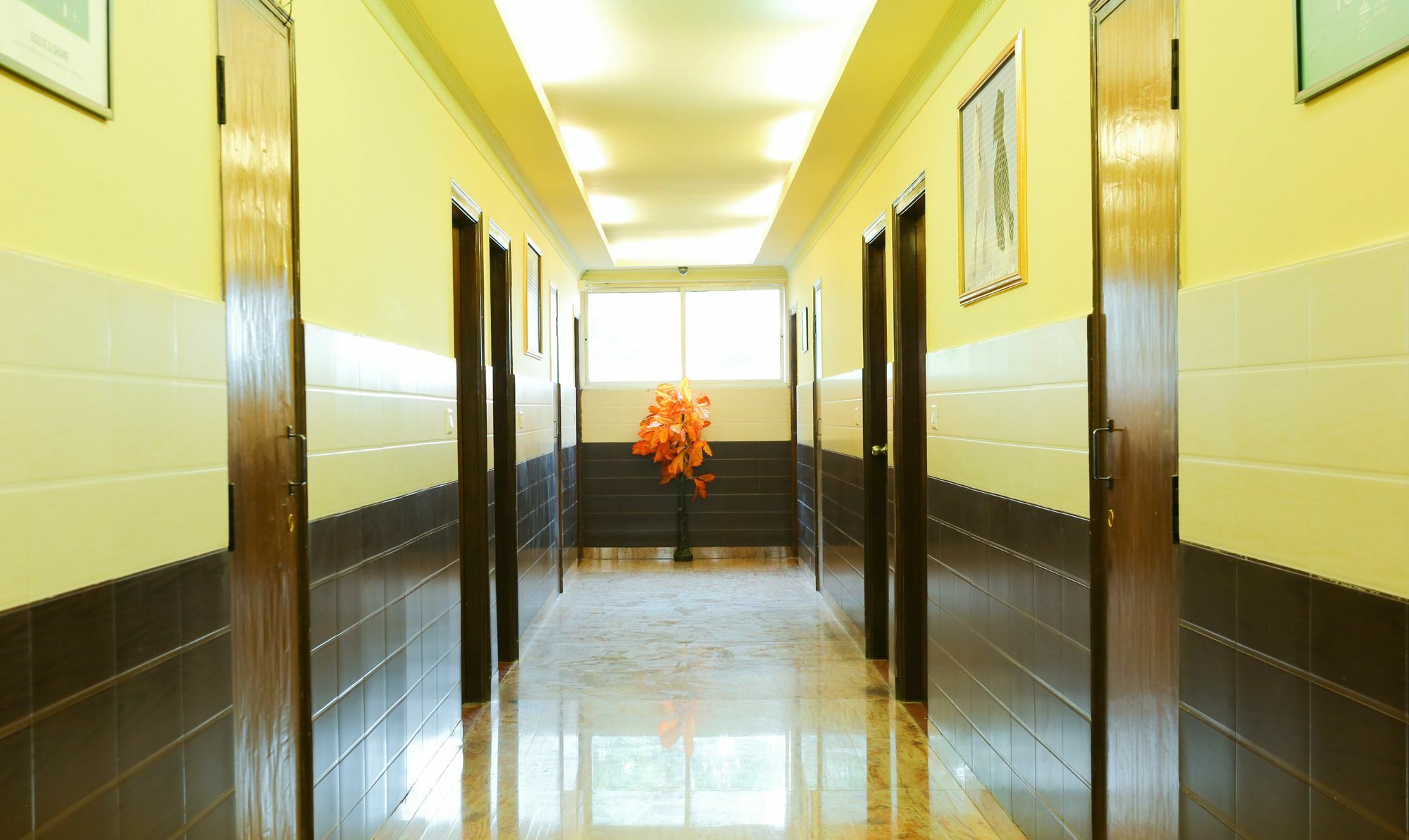 Treebo Trip Grand Regency Hotel Bangalore Exterior photo