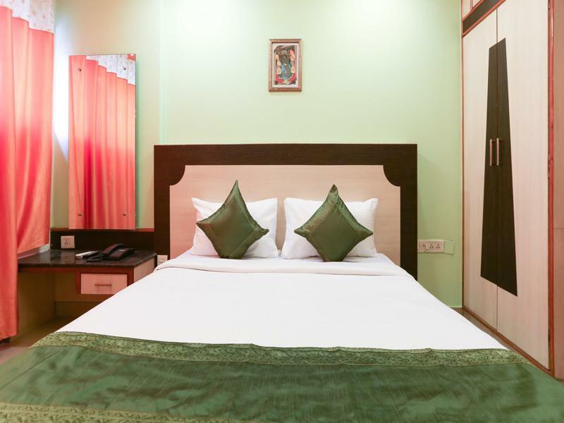 Treebo Trip Grand Regency Hotel Bangalore Exterior photo